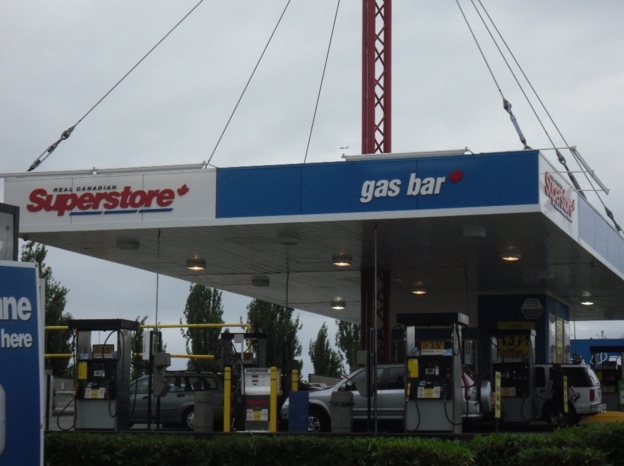                                     Image 1: A <i>gas bar</i> in Vancouver, BC. Photo: S. Dollinger                        