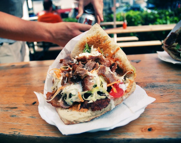 
        
        Image 1: A <i>donair</i>. Source: Wikimedia Commons. Photo: S. Wallroth            